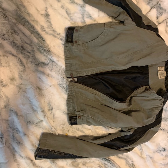 Cropped Jacket - Picture 2 of 5